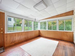 16 Woodcliff Rd, Holbrook MA 02343