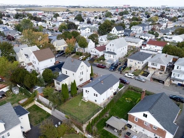 41 South Ave, Revere MA 02151
