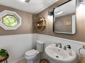 84 Bartlett Rd, Plymouth MA 02360