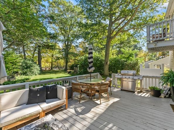 84 Bartlett Rd, Plymouth MA 02360