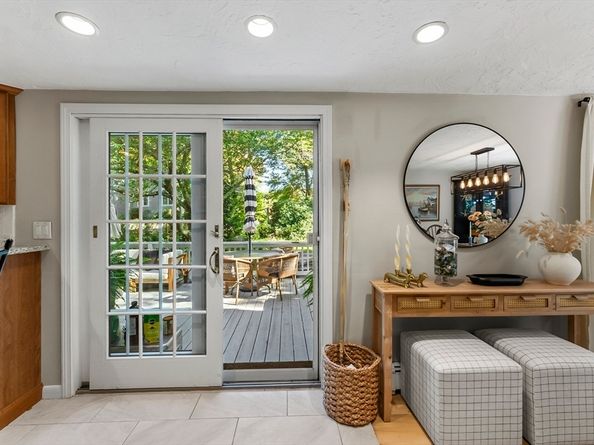 84 Bartlett Rd, Plymouth MA 02360