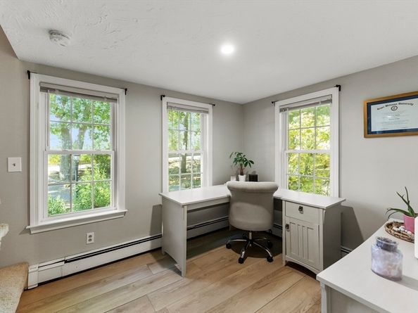 84 Bartlett Rd, Plymouth MA 02360