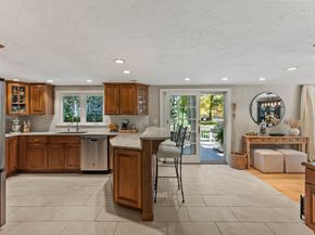 84 Bartlett Rd, Plymouth MA 02360