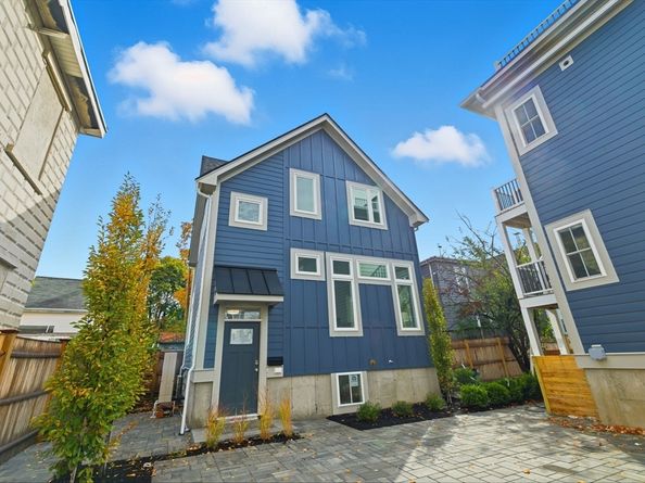 35 Richardson St Cottage, Somerville MA 02145