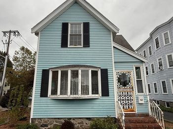 1078 Main St