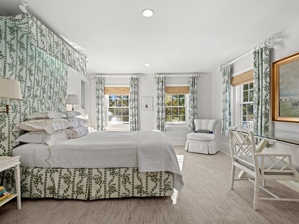 75 Canton Ave, Milton MA 02186