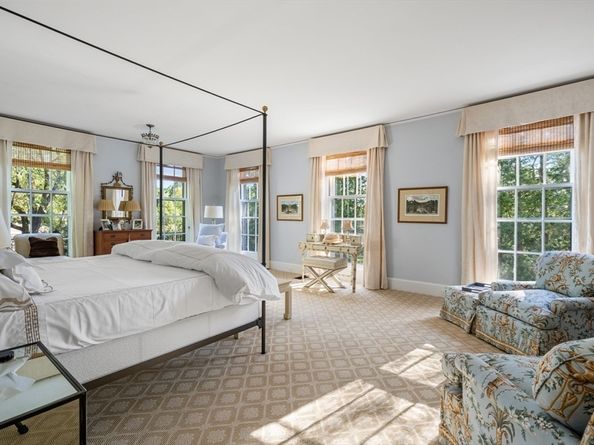 75 Canton Ave, Milton MA 02186