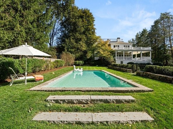 75 Canton Ave, Milton MA 02186