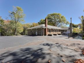 95 Arcadia Rd, Westwood MA 02090