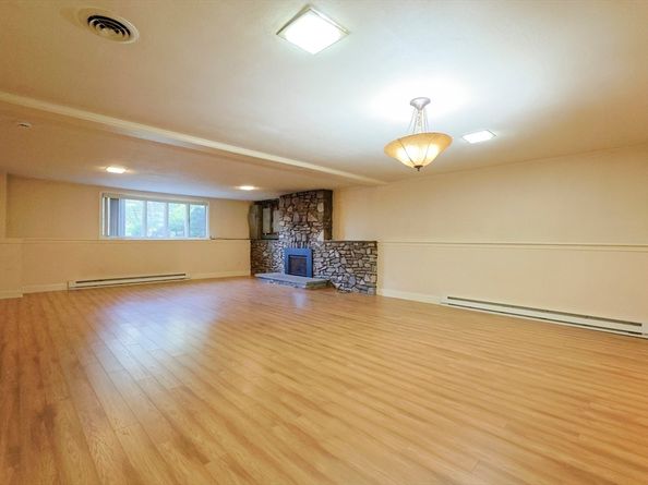 95 Arcadia Rd, Westwood MA 02090