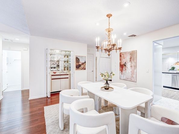 415 Dedham St D, Newton MA 02459