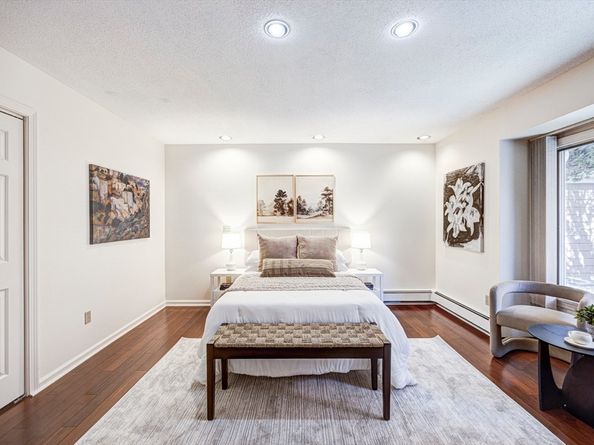 415 Dedham St D, Newton MA 02459