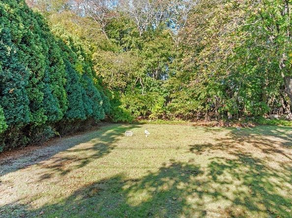 6 Vaughan St, Lakeville MA 02347