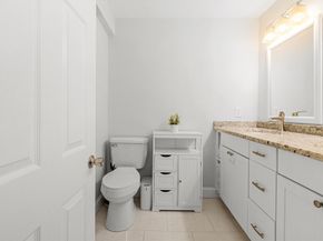 6 Vaughan St, Lakeville MA 02347