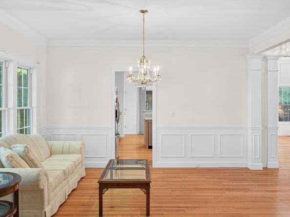 74 Champlain Cir, Plymouth MA 02360