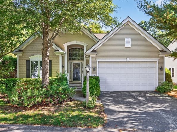 74 Champlain Cir, Plymouth MA 02360