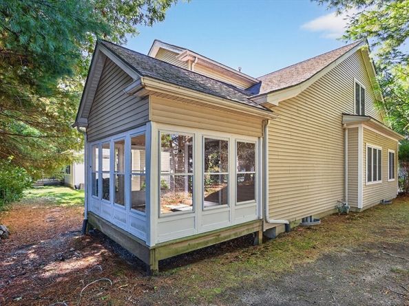 74 Champlain Cir, Plymouth MA 02360