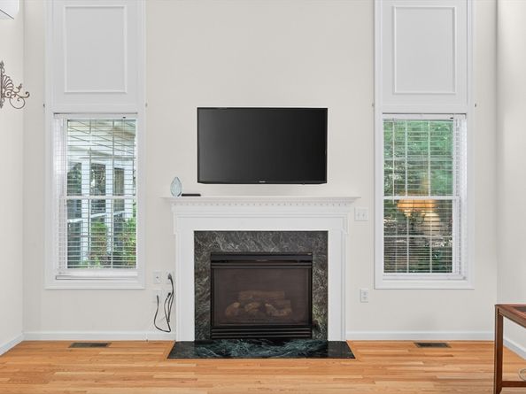 74 Champlain Cir, Plymouth MA 02360