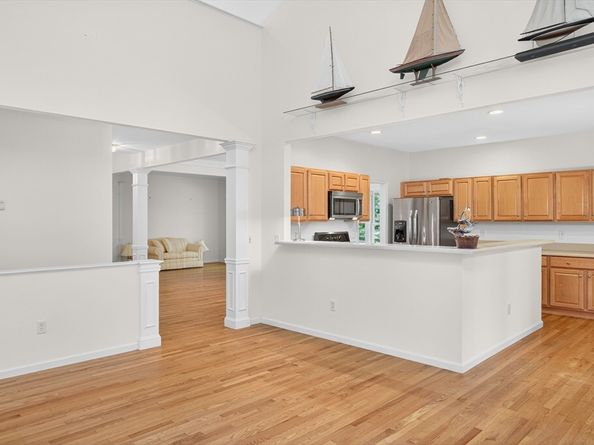 74 Champlain Cir, Plymouth MA 02360