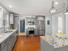 42-44 Warren St 42, Arlington MA 02474
