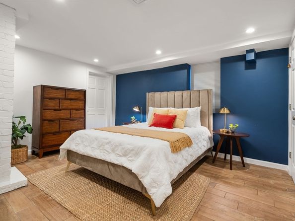 42-44 Warren St 42, Arlington MA 02474