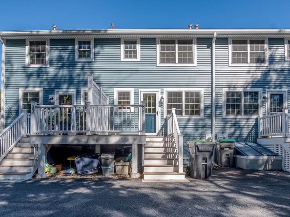 85 Lancaster Rd 85, Dedham MA 02026