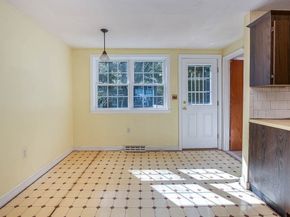 85 Lancaster Rd 85, Dedham MA 02026