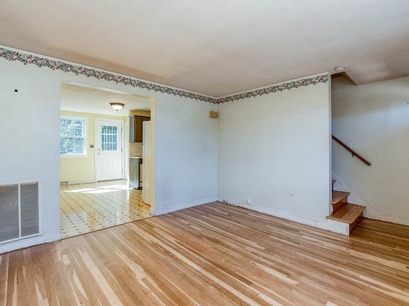 85 Lancaster Rd 85, Dedham MA 02026