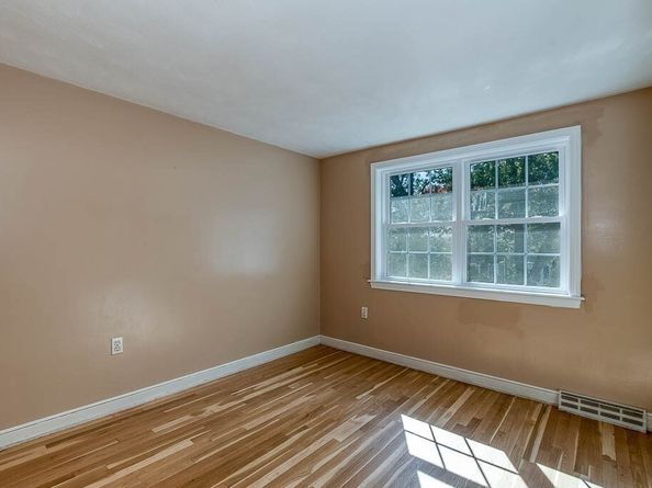 85 Lancaster Rd 85, Dedham MA 02026