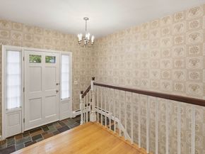 9 Fernway, Lynnfield MA 01940
