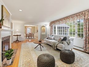 9 Fernway, Lynnfield MA 01940