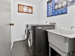 2323 Washington St 16, Newton MA 02462