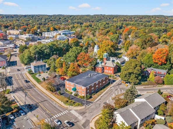 2323 Washington St 16, Newton MA 02462
