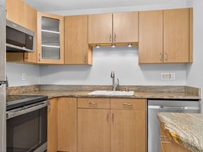 2323 Washington St 16, Newton MA 02462