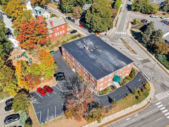 2323 Washington St 16, Newton MA 02462