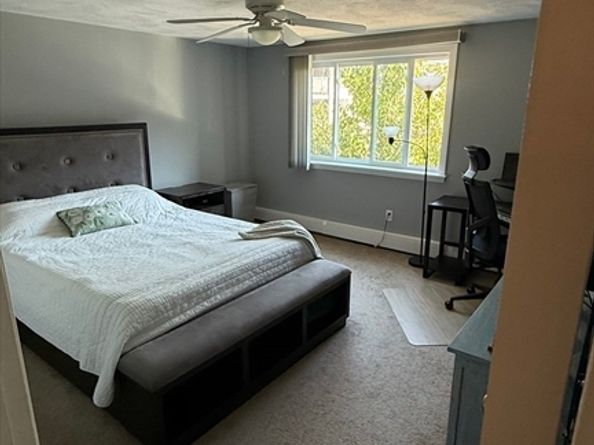 10 Woodcrest Ct 4, Weymouth MA 02190