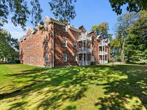 19 Paris St 302, Medford MA 02155