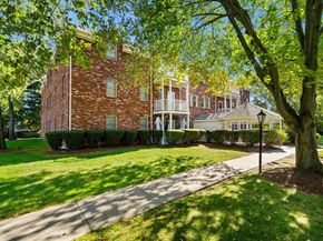 19 Paris St 302, Medford MA 02155
