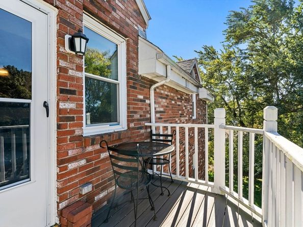 19 Paris St 302, Medford MA 02155