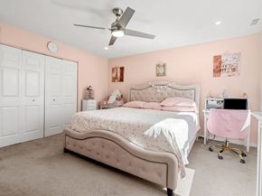 19 Paris St 302, Medford MA 02155
