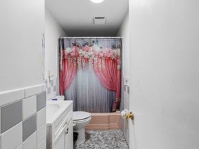 29 Auna Dr 3, Brockton MA 02301