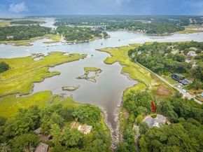 5 Samoset Rd B, Gloucester MA 01930