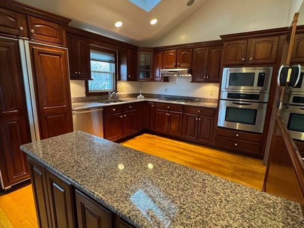 454 Lexington St, Woburn MA 01801