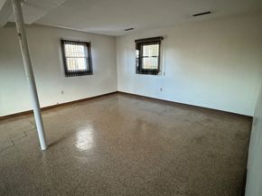 454 Lexington St, Woburn MA 01801