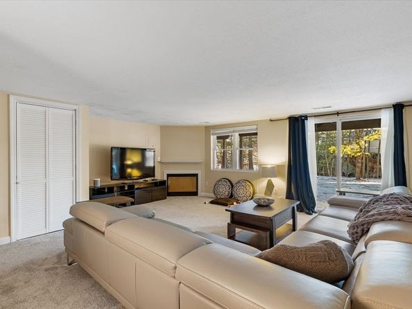 51 John Drive 51, Grafton MA 01536