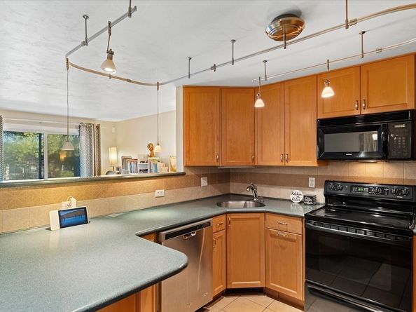 51 John Drive 51, Grafton MA 01536