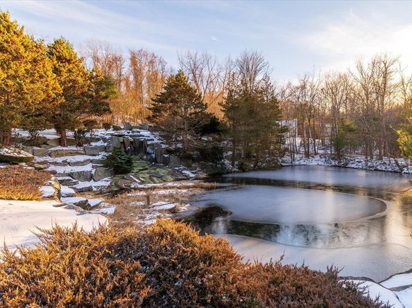 51 John Drive 51, Grafton MA 01536