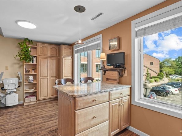 126 Merrimac St 47, Newburyport MA 01950