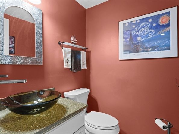 126 Merrimac St 47, Newburyport MA 01950