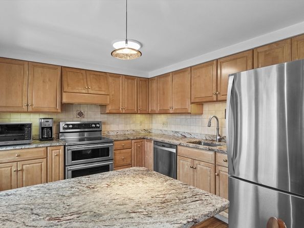 126 Merrimac St 47, Newburyport MA 01950